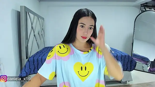 Daniela x19 online show from February 2026 12:37:02 AM