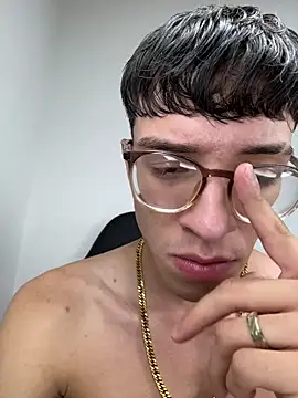 arthurdavies online show from December 2025 12:48:01 AM