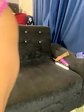 Daavikolovivi online show from December 2025 03:14:02 AM