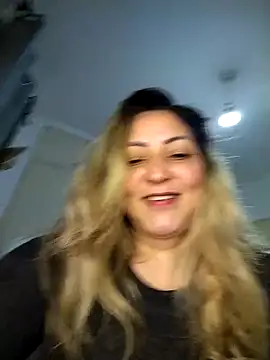 Snapshot of Lunita86 chatting on October 2025 02:19:01 AM Lunita86 online show from October 2025 02:19:01 AM