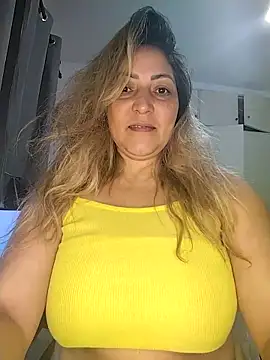 Snapshot of Lunita86 chatting on October 2025 03:12:02 AM Lunita86 online show from October 2025 03:12:02 AM