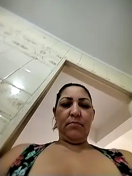 Snapshot of Lunita86 chatting on November 2025 01:25:02 PM Lunita86 online show from November 2025 01:25:02 PM