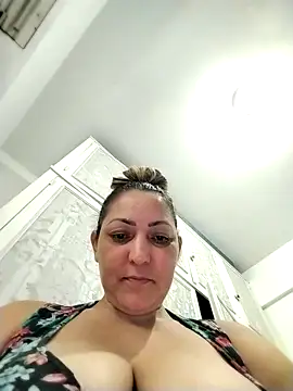 Snapshot of Lunita86 chatting on May 2026 12:54:02 PM Lunita86 online show from May 2026 12:54:02 PM