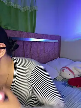 Snapshot of sacha_torres02 chatting on December 2025 11:43:01 PM sacha torres02 online show from December 2025 11:43:01 PM