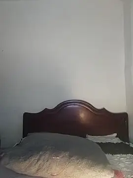 Snapshot of Vale_stone_ chatting on October 2025 03:38:01 AM Vale stone online show from October 2025 03:38:01 AM