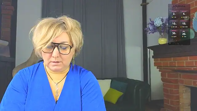 Snapshot of Marta_Wils chatting on November 2025 02:56:01 AM Marta Wils online show from November 2025 02:56:01 AM