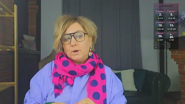 Snapshot of Marta_Wils chatting on December 2025 04:09:01 AM Marta Wils online show from December 2025 04:09:01 AM