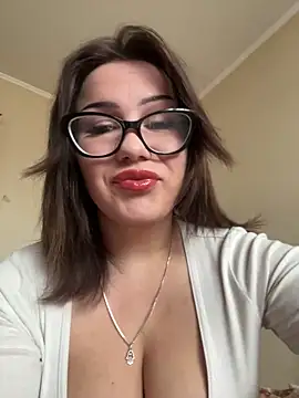 Snapshot of DeliceMaya chatting on September 2025 04:28:01 AM DeliceMaya online show from September 2025 04:28:01 AM