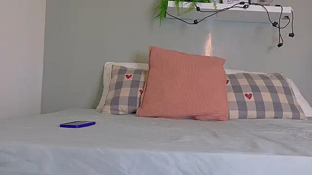 KeendraFox  online show from November 2025 11:30:01 AM