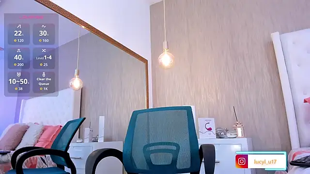 Snapshot of Lucy_Lu17 chatting on November 2025 02:17:02 PM Lucy Lu17 online show from November 2025 02:17:02 PM