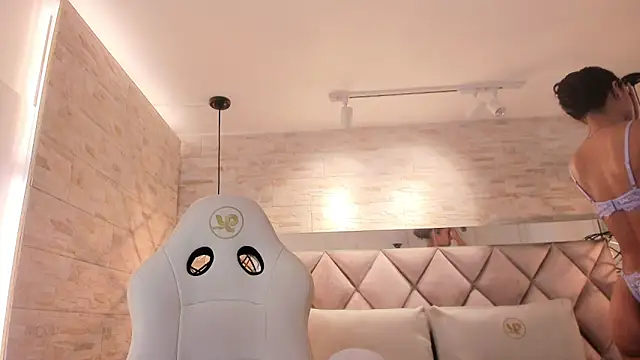 grace daviss online show from April 2026 11:03:02 AM