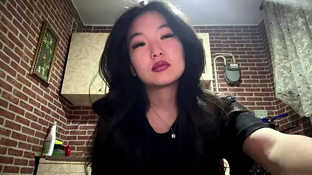 EmmaLeexth online show from January 2026 02:11:01 PM