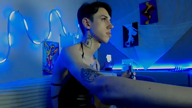 AlexNaughty14 online show from December 2025 03:29:01 PM