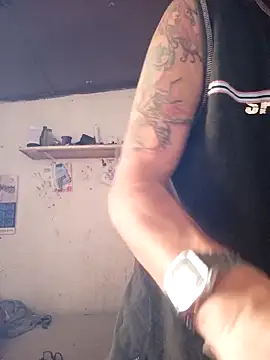 Snapshot of Lionardovssf35 chatting on December 2025 03:43:02 PM Lionardovssf35 online show from December 2025 03:43:02 PM