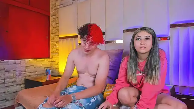 ANLLELOAndANGELA online show from December 2025 06:04:01 PM