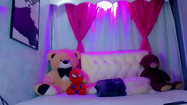 Julia Bulette1 online show from March 2026 12:01:01 AM