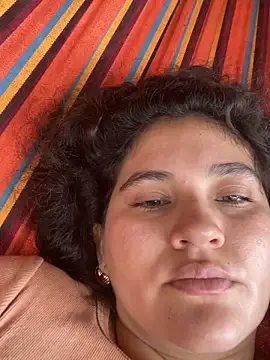 lunasexyhot18 online show from October 2025 04:51:01 PM