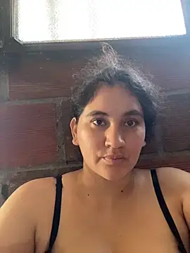 lunasexyhot18 online show from October 2025 07:32:01 PM