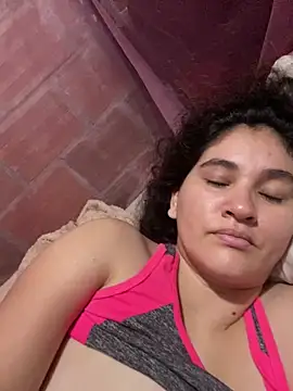 lunasexyhot18 online show from November 2025 06:48:01 AM