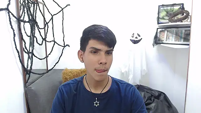 David 925  online show from October 2025 04:03:02 AM