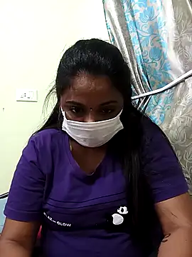 Snapshot of queendivya chatting on October 2025 04:04:02 PM queendivya online show from October 2025 04:04:02 PM