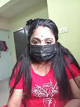 Snapshot of queendivya chatting on October 2025 03:28:01 AM queendivya online show from October 2025 03:28:01 AM