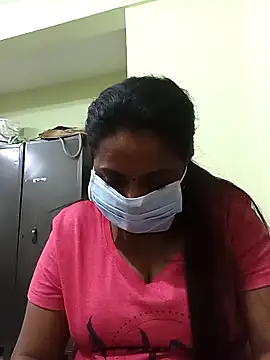 Snapshot of queendivya chatting on November 2025 01:22:01 PM queendivya online show from November 2025 01:22:01 PM