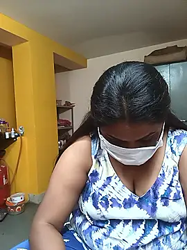 Snapshot of queendivya chatting on January 2026 01:16:02 PM queendivya online show from January 2026 01:16:02 PM