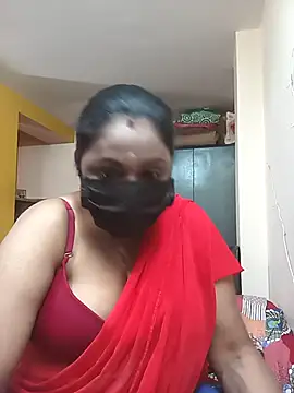 Snapshot of queendivya chatting on February 2026 04:39:01 AM queendivya online show from February 2026 04:39:01 AM