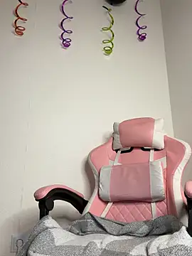 lame cat online show from November 2025 02:06:02 AM