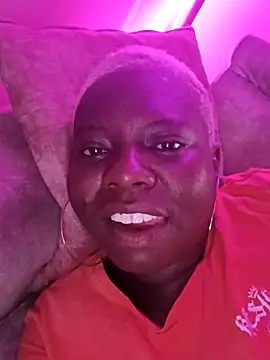 Snapshot of mamichulanegra chatting on September 2025 06:24:02 PM mamichulanegra online show from September 2025 06:24:02 PM