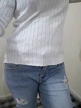 Snapshot of Disha-_00 chatting on November 2025 05:41:02 AM Disha- 00 online show from November 2025 05:41:02 AM