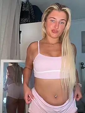 BabyBluexox online show from June 2026 09:04:01 AM