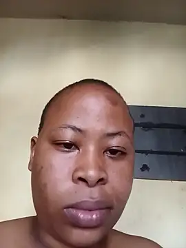 Snapshot of BubblyBeautiful chatting on September 2025 12:51:01 PM BubblyBeautiful online show from September 2025 12:51:01 PM