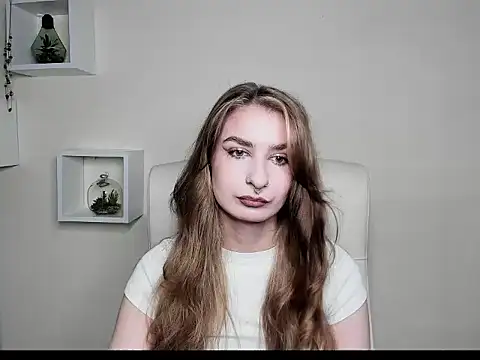 NinaBlond1 online show from October 2025 05:41:01 AM