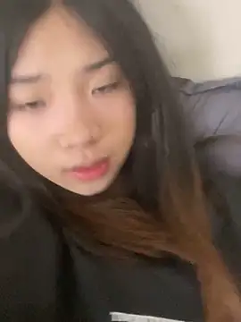 Snapshot of -Tania- chatting on October 2025 08:17:01 AM -Tania- online show from October 2025 08:17:01 AM