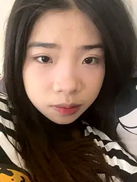 Snapshot of -Tania- chatting on December 2025 01:10:01 AM -Tania- online show from December 2025 01:10:01 AM