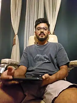 SilentSpecter online show from September 2025 01:35:01 PM