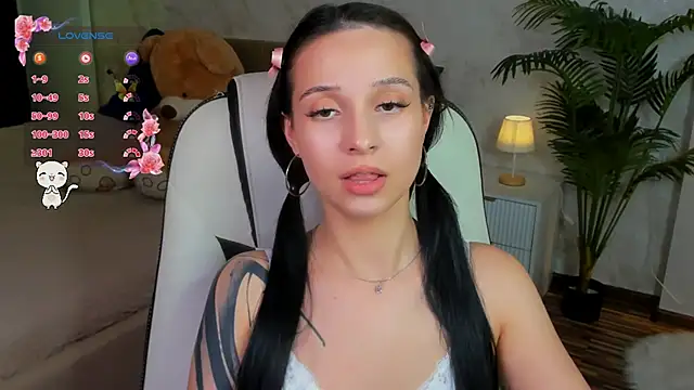 StarlitFairy online show from October 2025 05:55:02 PM