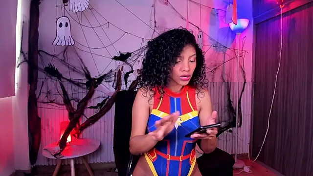 natalia blue online show from November 2025 05:58:02 PM