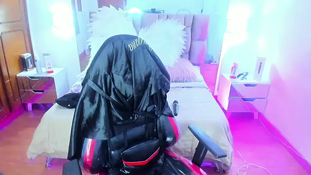 Gyal 8  online show from February 2026 02:55:01 PM