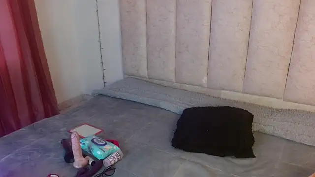 ladymooncs online show from June 2026 09:32:02 PM