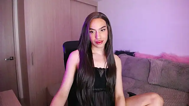 Snapshot of SamaraSilex chatting on November 2025 02:43:02 AM SamaraSilex online show from November 2025 02:43:02 AM