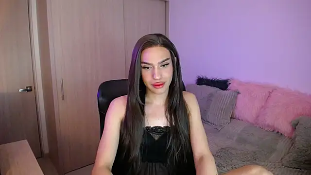 Snapshot of SamaraSilex chatting on December 2025 02:38:01 AM SamaraSilex online show from December 2025 02:38:01 AM