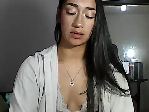 Snapshot of Miia__strog chatting on October 2025 07:09:02 PM Miia strog online show from October 2025 07:09:02 PM