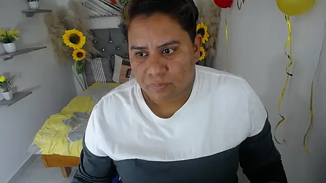 Snapshot of hotlesby_valery chatting on September 2025 12:32:02 PM hotlesby valery online show from September 2025 12:32:02 PM