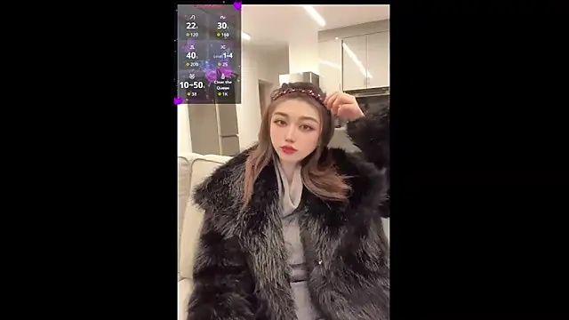 fioralba online show from December 2025 12:01:01 PM