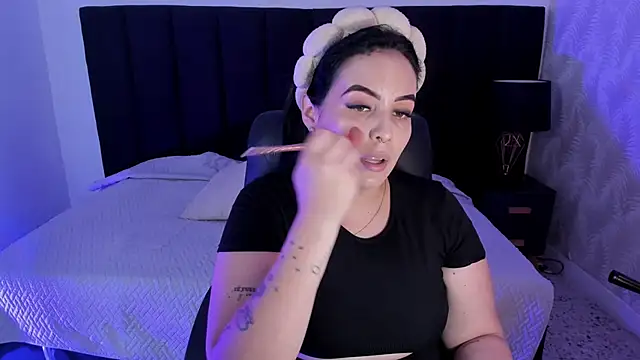 camiladuke7 online show from October 2025 07:33:02 PM