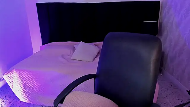 camiladuke7 online show from October 2025 07:36:02 PM