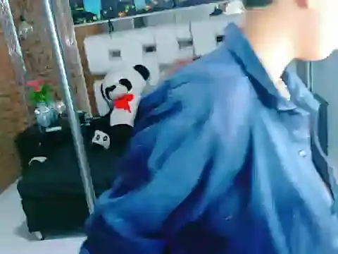 Snapshot of Twindesires chatting on October 2025 03:51:02 AM Twindesires online show from October 2025 03:51:02 AM